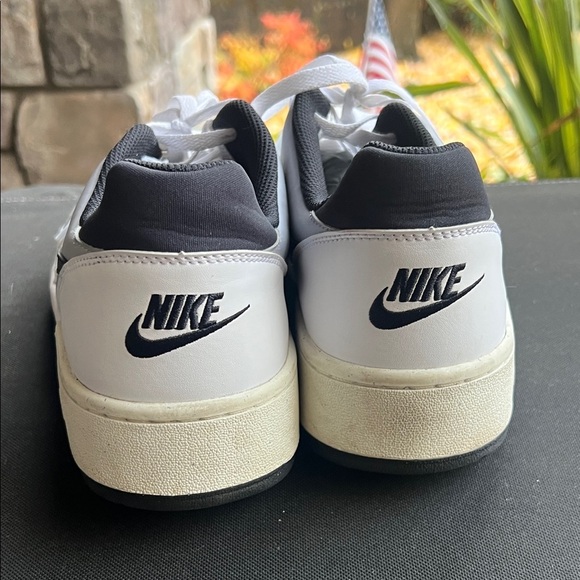 Nike Men's Full Force Low White and Black Sneakers Size 11 - Picture 4 of 6